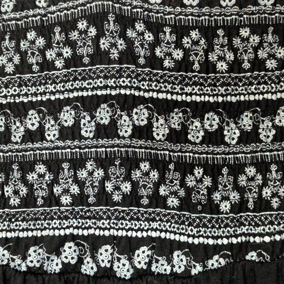 ✨ No Boundaries Black & White Summer Maxi Dress (Size M 7–9) 🖤🤍👗 - Picture 6 of 12